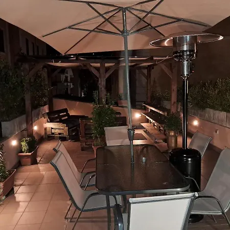 Incantevole Alloggio Con Terrazza Διαμέρισμα